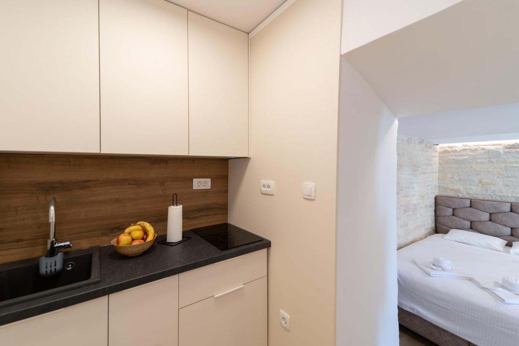 Christian Studio Apartments Umag Buitenkant foto
