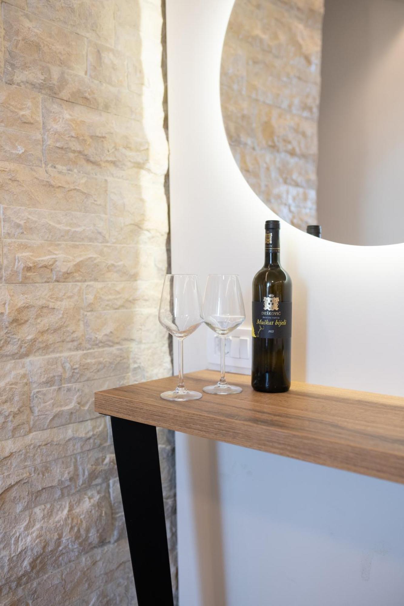 Christian Studio Apartments Umag Buitenkant foto