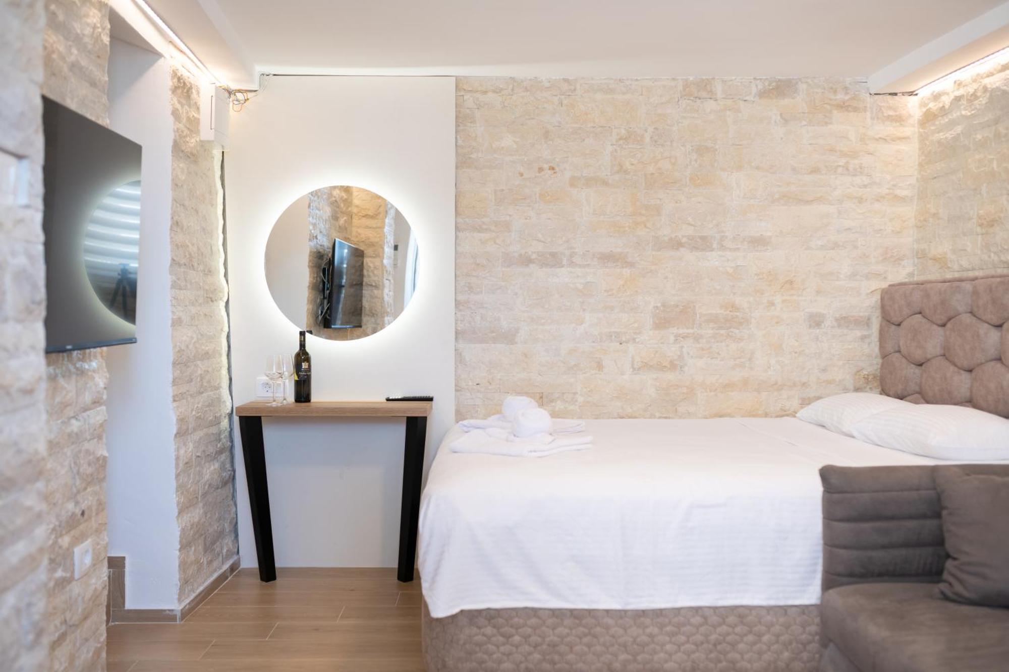 Christian Studio Apartments Umag Buitenkant foto